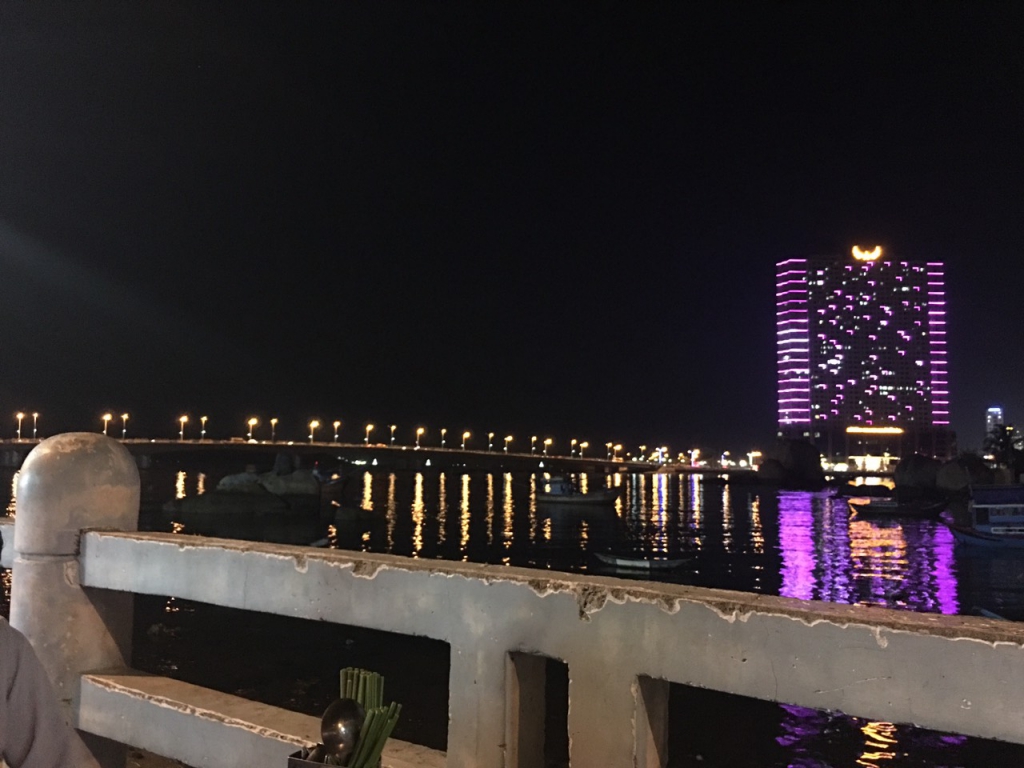 Kinh Nghiệm Đi Chơi Nha Trang | Khu ăn uống ngon rẻ , phòng khách sạn đẹp